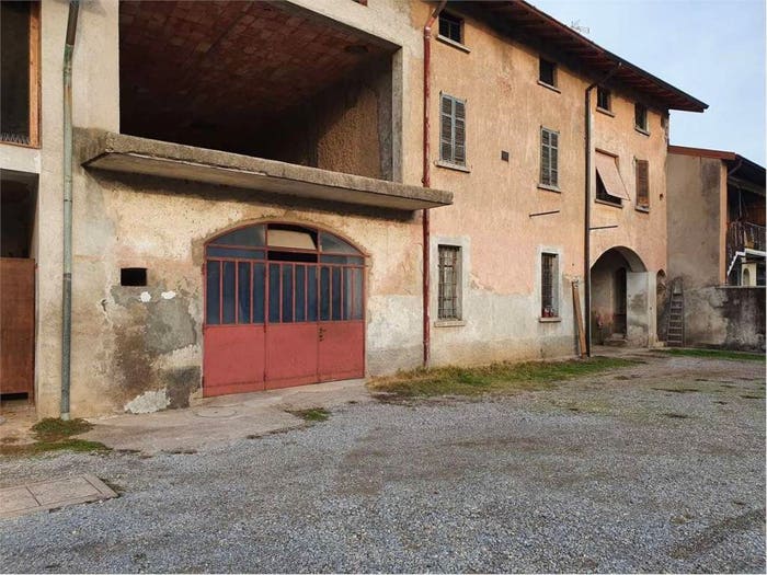 Casa trilocale in vendita in Via Trieste, Fenegrò