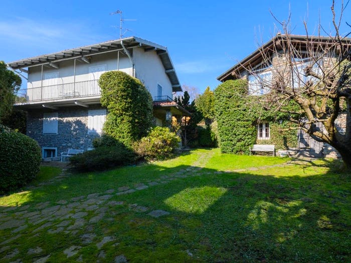 Casa con 6 locali in vendita in Via Vittorio Emanuele II, Vezzo, Gignese