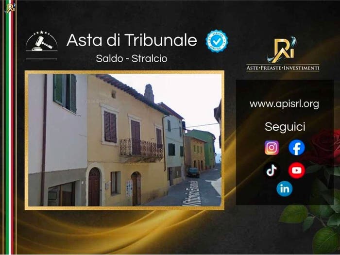 Appartamento quadrilocale in vendita in Borgo Vittorio Emanuele, Centro, Castiglione d'Orcia
