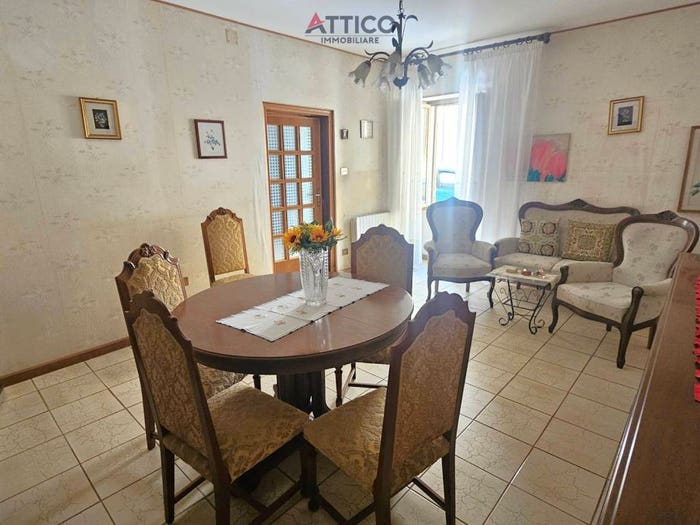 Casa trilocale in vendita in Via Trento, Ossi