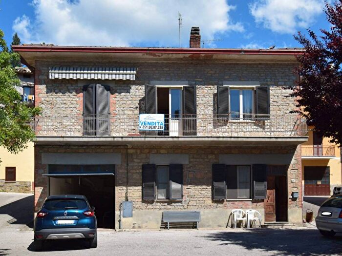 Casa quadrilocale in vendita in Via Giuseppe Garibaldi, Tavernelle, Panicale