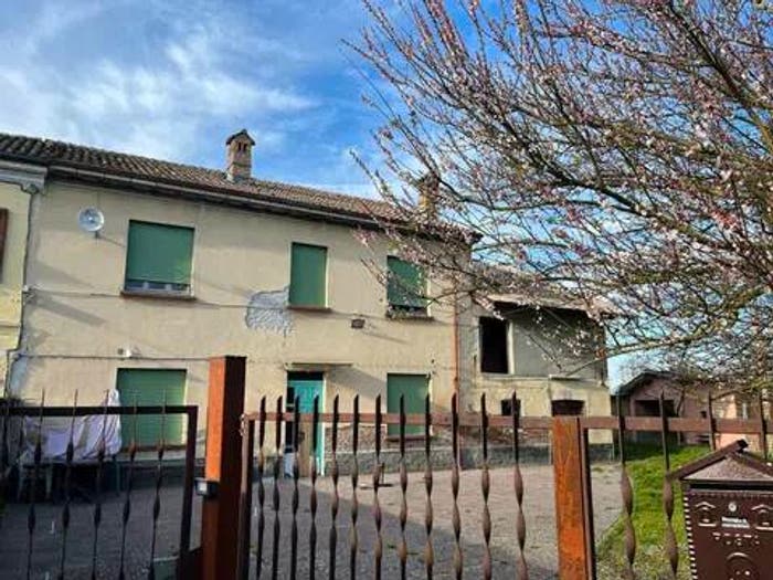Casa con 6 locali in vendita in Via Suppellone, Centro, Verrua Po