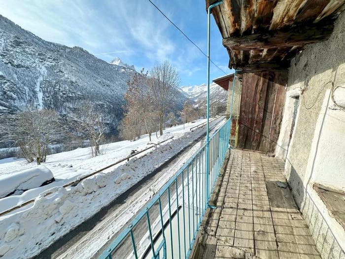Appartamento bilocale in vendita in Borgata Bertines Superiore, Casteldelfino