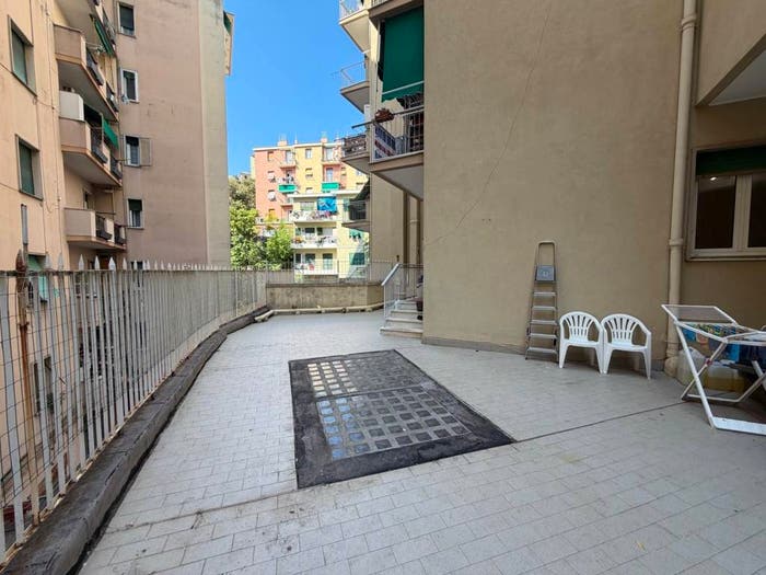 Appartamento bilocale in vendita in Via Aurelio Robino, Marassi, Genova