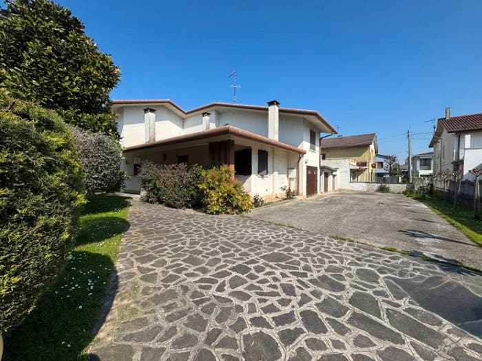 Casa con 5 locali in vendita in VIA ALBERI SNC, Centro, Montagnana
