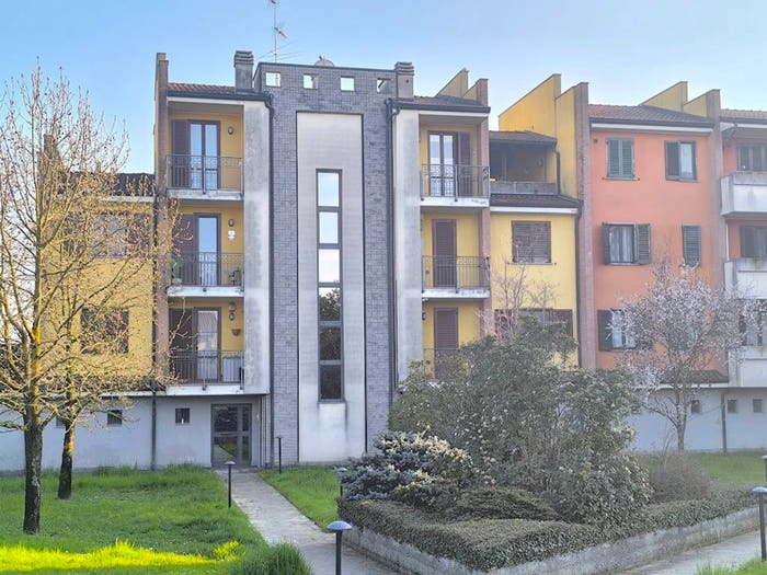 Appartamento trilocale in vendita in Via Giosuè Carducci, Casalmaiocco