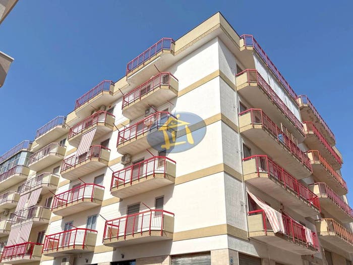 Appartamento quadrilocale in vendita in Via Generale Armando Diaz, Putignano