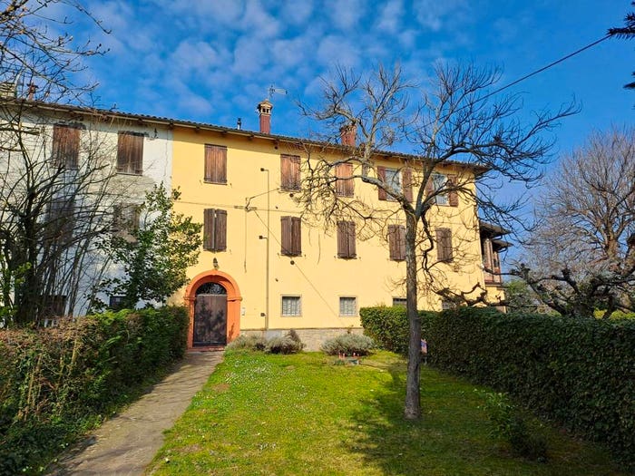 Casa con 6 locali in vendita in Via Lame, Zocca