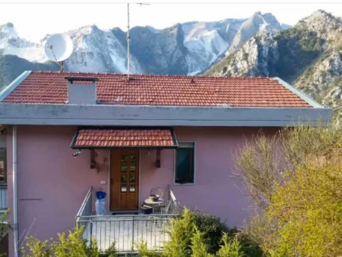 Appartamento con 5 locali in vendita in Via Pietro Bonanni, Miseglia Bedizzano Codena, Carrara
