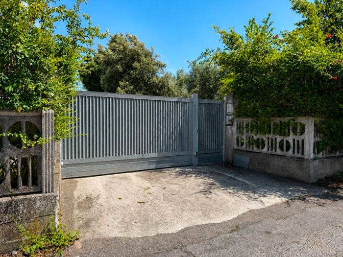 Casa con 6 locali in vendita in Via Guglielmo Oberdan, Montarelli Via dei Giardini, Aprilia