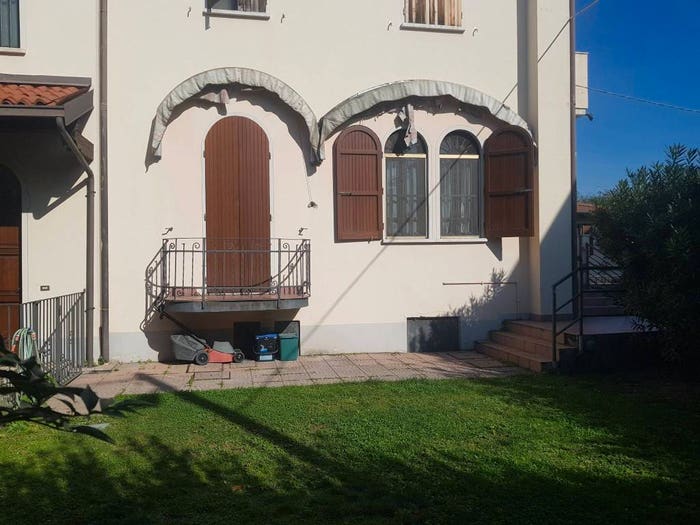Appartamento trilocale in vendita in Via Chiusure, Sant'Anna, Brescia