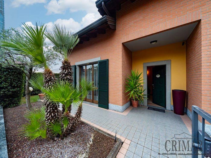 Casa quadrilocale in vendita in Via Cesare Battisti, Centro, Muggiò