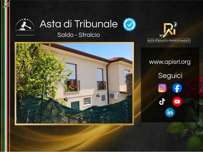 Appartamento con 6 locali in vendita in Via delle Mimose, Centro, Cisterna di Latina