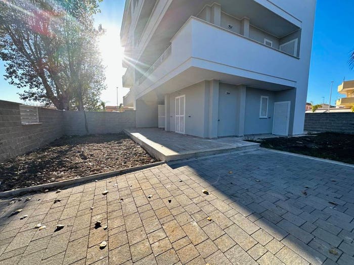 Appartamento trilocale in vendita in Via Villasalto, Passo Oscuro, Fiumicino