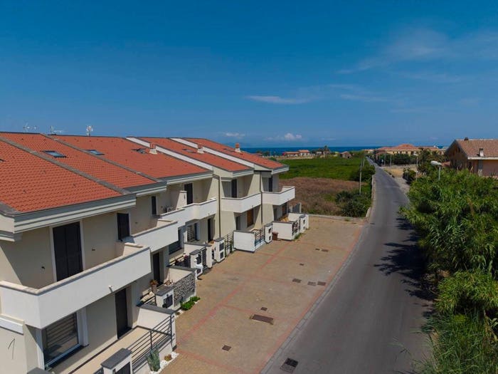 Casa quadrilocale in vendita in Via Rio Rosso, Ponente, Milazzo