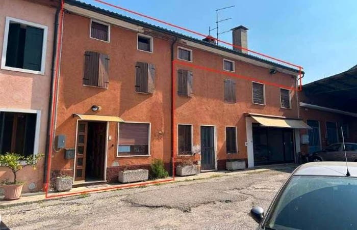 Appartamento con 6 locali in vendita in Via mainenti, Centro, Vestenanova