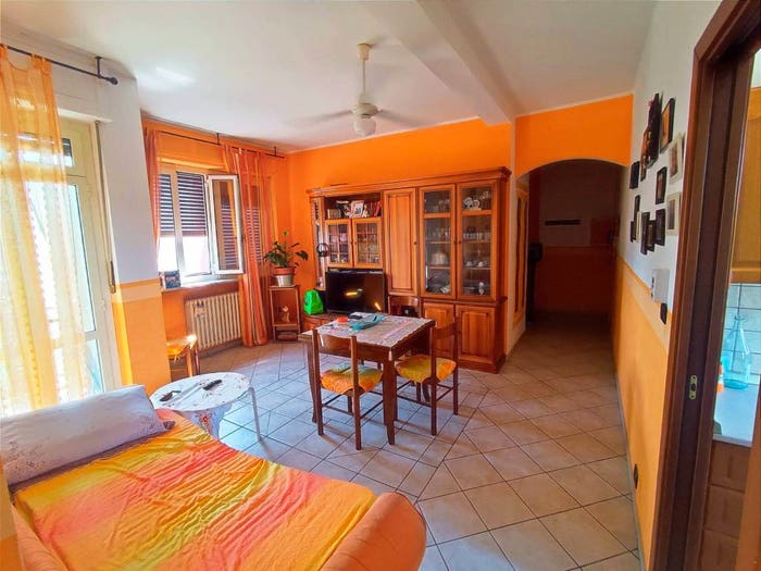 Appartamento trilocale in vendita in Vicolo Nicola Guerrino, Centro, Chivasso