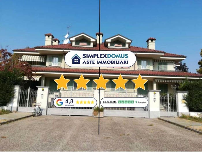 Appartamento con 6 locali in vendita in Via Luigi Einaudi, Nizza Monferrato