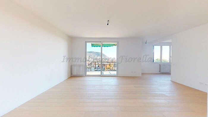 Appartamento con 5 locali in vendita in Pietra Ligure