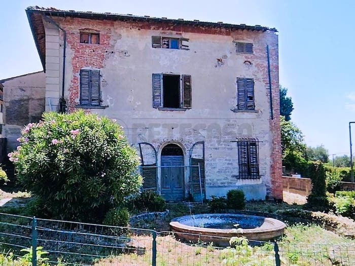 Casa con 6 locali in vendita in Via del Cassero, Centro, Fucecchio