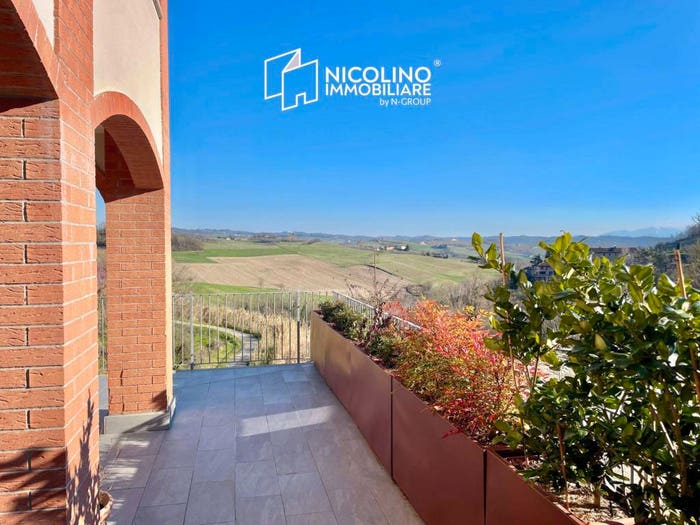 Casa con 6 locali in vendita in Via Roddino, Centro, Monforte d'Alba