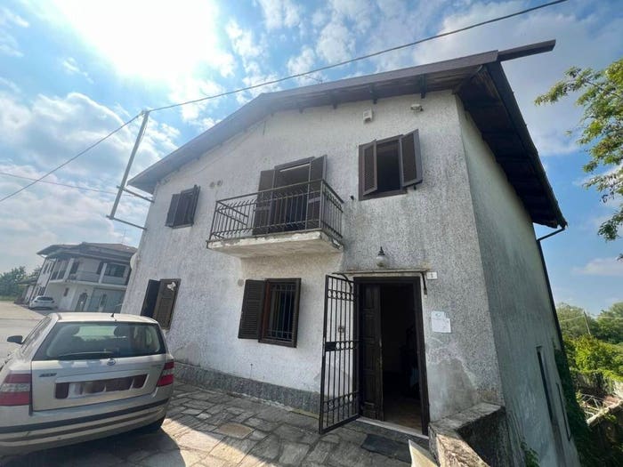 Casa con 5 locali in vendita in Via Roma, Formigliana