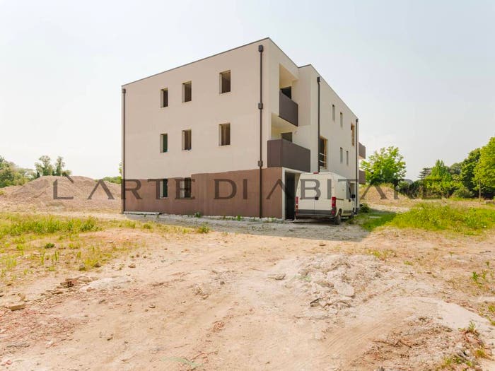 Appartamento quadrilocale in vendita in Via Monte Sommo, Oriago, Mira