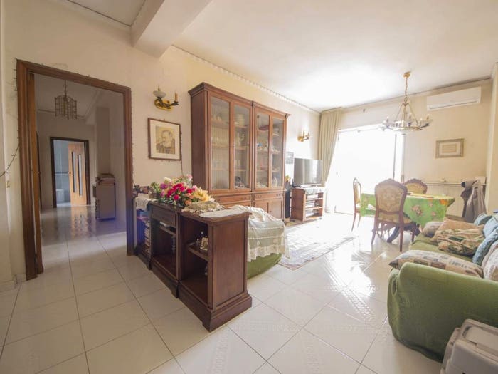 Appartamento con 5 locali in vendita in Via Nuova Poggioreale, Poggioreale, Napoli