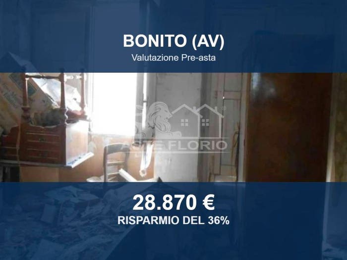 Casa con 6 locali in vendita in Via Fratelli Cairoli, Bonito