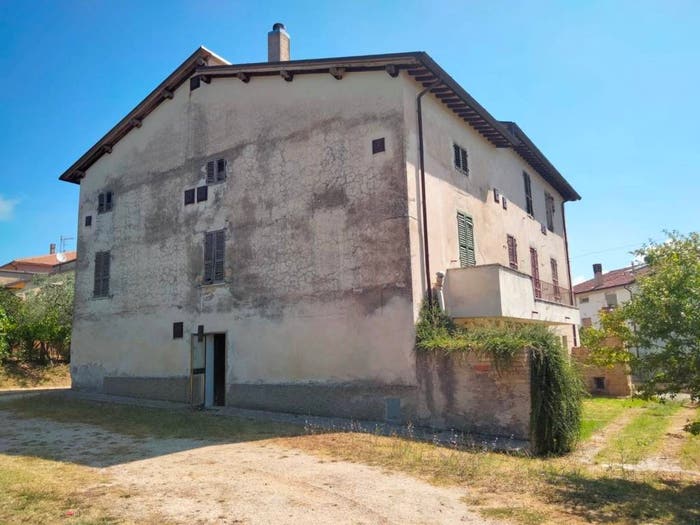 Casa con 6 locali in vendita in Frazione Turrita, Montefalco