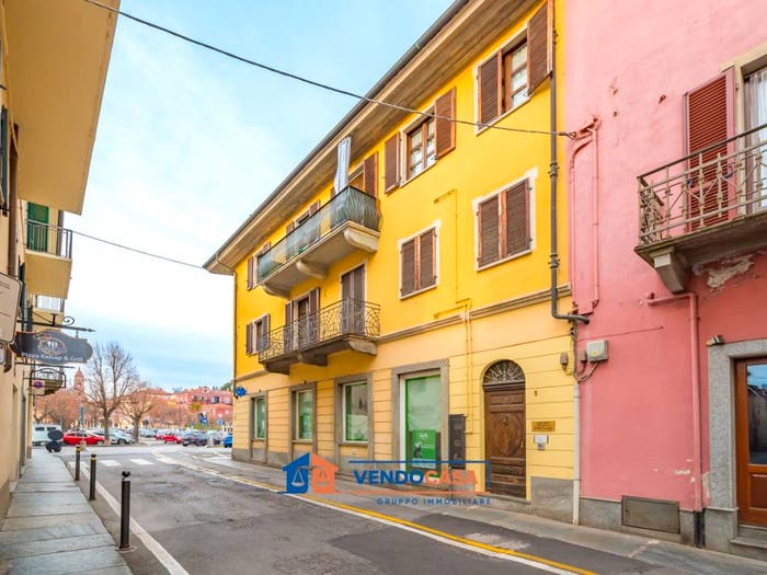 Appartamento quadrilocale in vendita in Via Alba, Centro, Bra