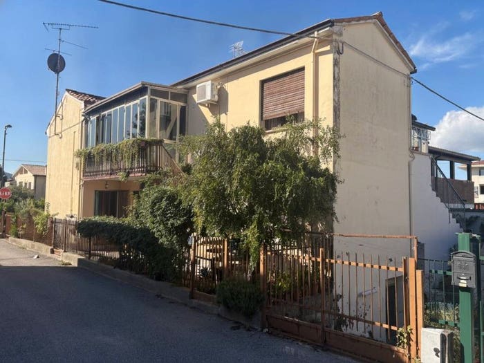 Appartamento trilocale in vendita in Vicolo Galzignana, Battaglia Terme