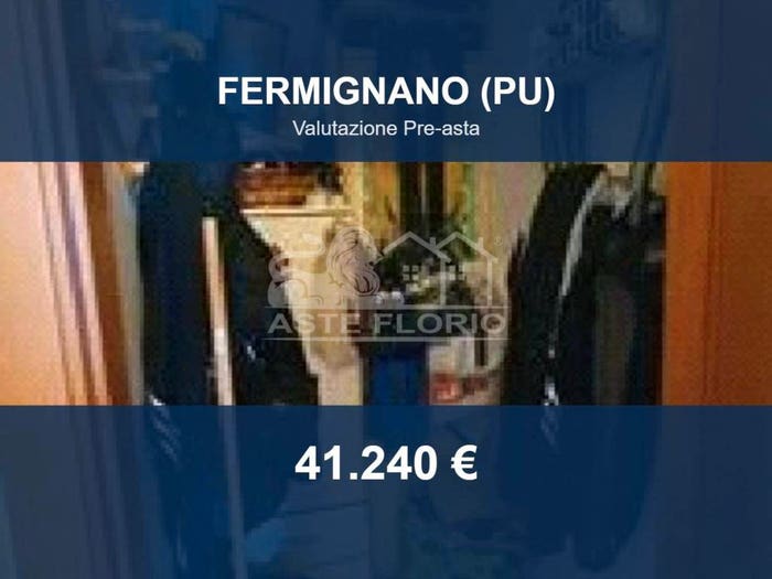 Appartamento con 5 locali in vendita in Via Sant'Agostino, Centro, Fermignano