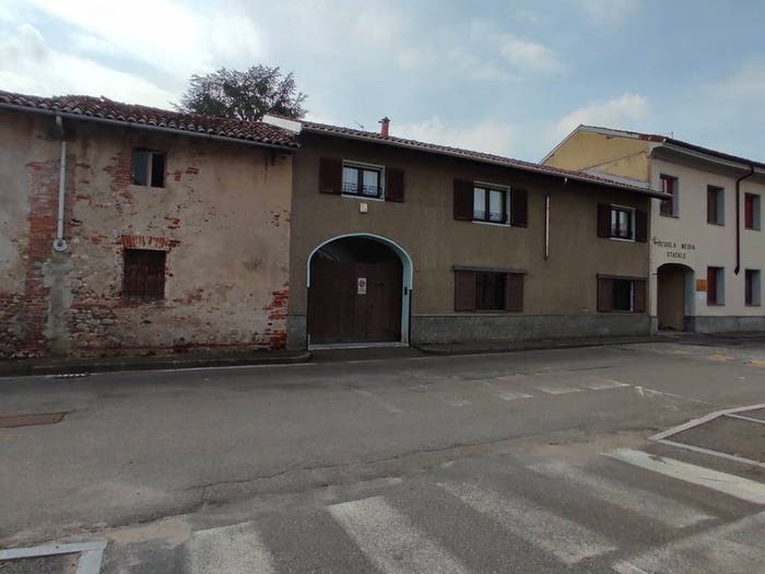 Casa quadrilocale in vendita in Via Roma, Centro, Caltignaga