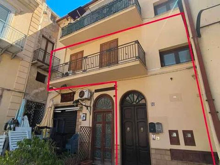 Appartamento con 6 locali in vendita in Piazza Roma, Cattolica Eraclea