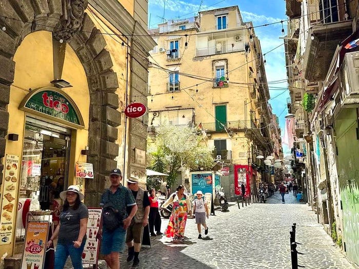 Appartamento bilocale in vendita in Piazzetta Sedil Capuano, Tribunali, Napoli