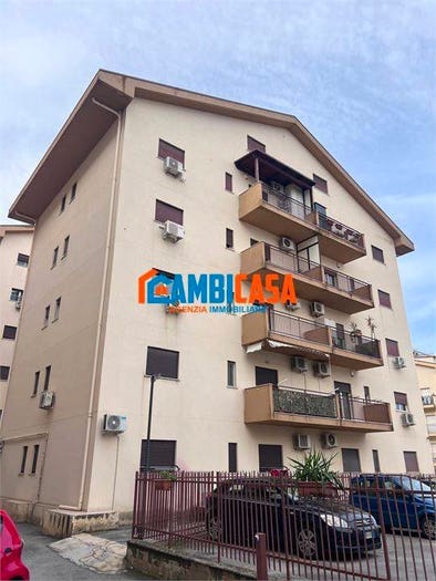 Appartamento quadrilocale in vendita in Olio di Lino, Palermo