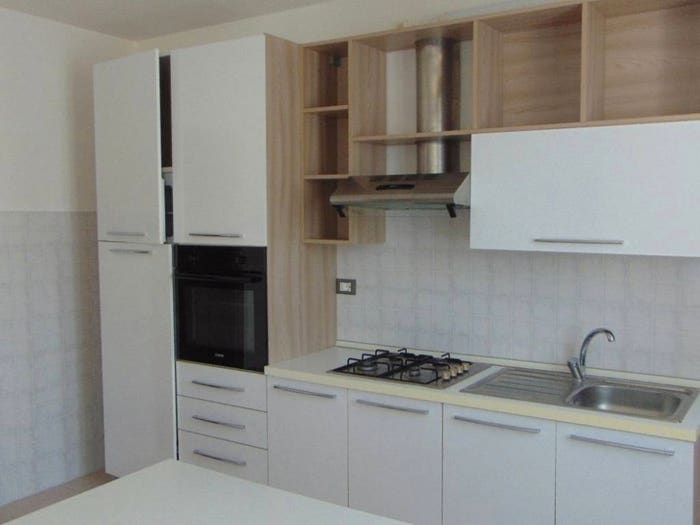 Appartamento quadrilocale in vendita in ADRIA Via Adige, Centro, Adria