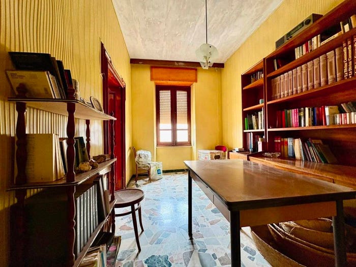 Casa con 5 locali in vendita in Via Corda, Centro, Osilo