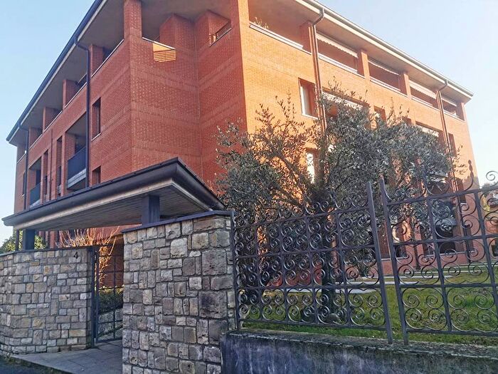 Appartamento trilocale in vendita in Via della Roggia, Paderno d'Adda