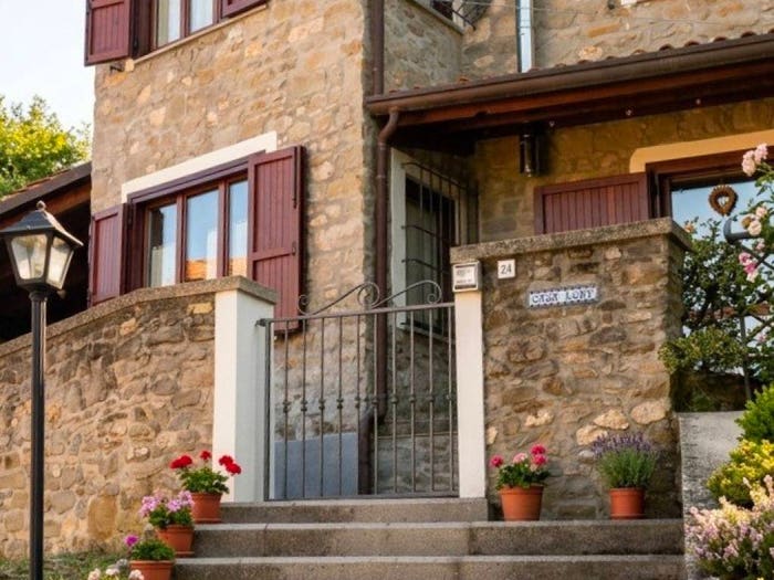 Casa trilocale in vendita in Via Guglielmo Levante, Centro, Pietracamela