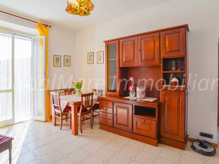 Appartamento quadrilocale in vendita in Via Torcello, Centro, Quiliano