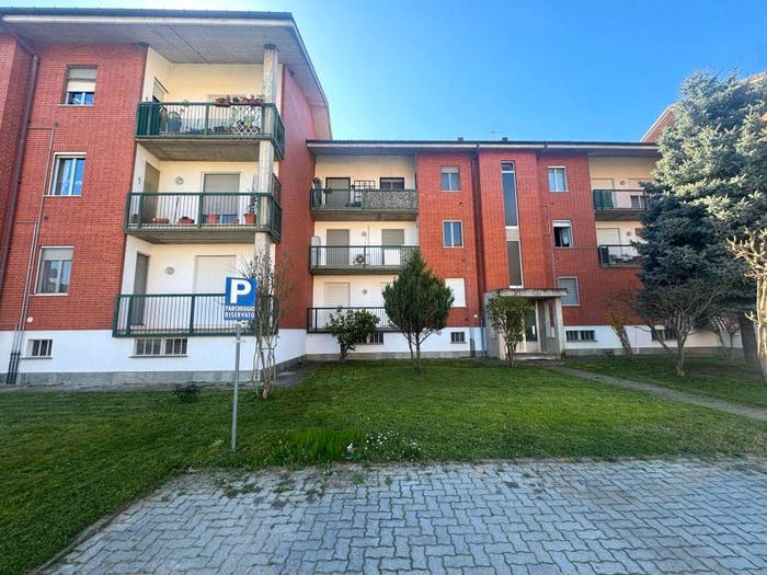 Appartamento quadrilocale in vendita in Via Pautasso, Centro, Ceresole Alba