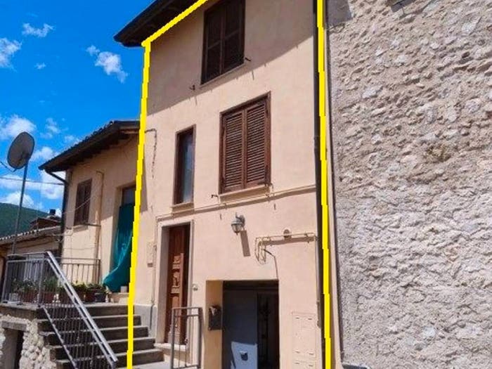 Appartamento con 6 locali in vendita in Via Delle Forosette No Number, Centro, Norcia