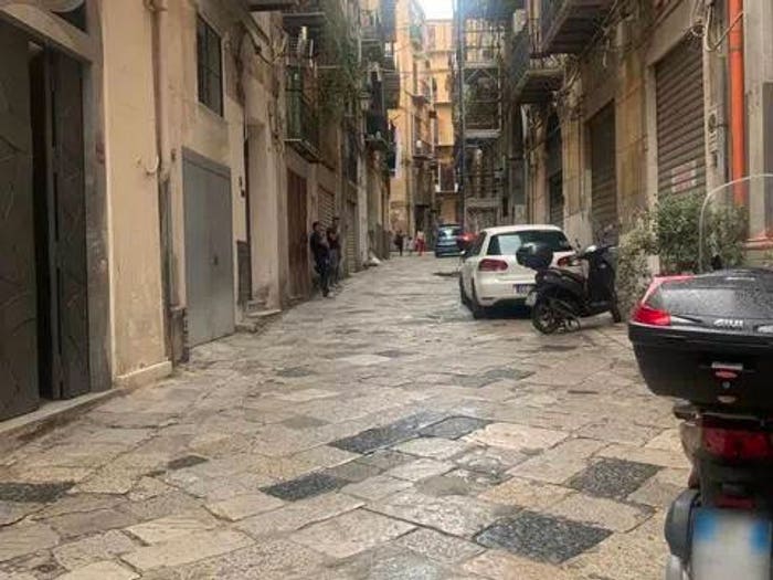 Appartamento con 5 locali in vendita in Via Vittorio Emanuele, Kalsa, Palermo