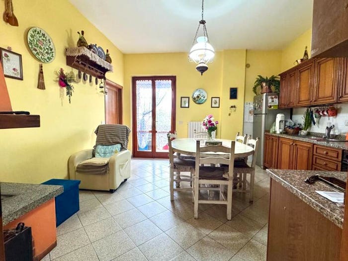 Appartamento con 6 locali in vendita in Via Ponzano, Ponzano, Empoli