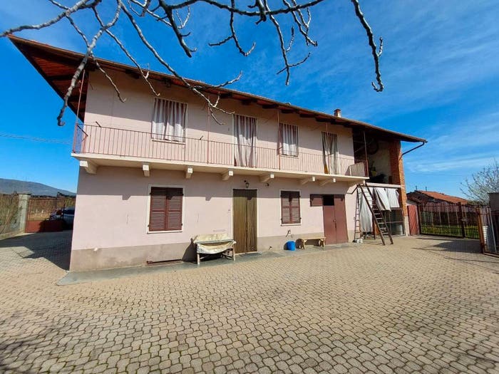 Casa con 5 locali in vendita in Via Savigliano, Costigliole Saluzzo