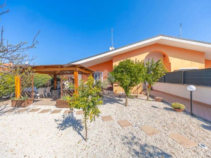 Casa con 6 locali in vendita in Via Del Fosso dell'Osa, Castelverde, Roma