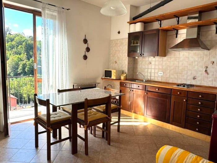 Appartamento bilocale in vendita in Località Arbarè, Centro, Giusvalla