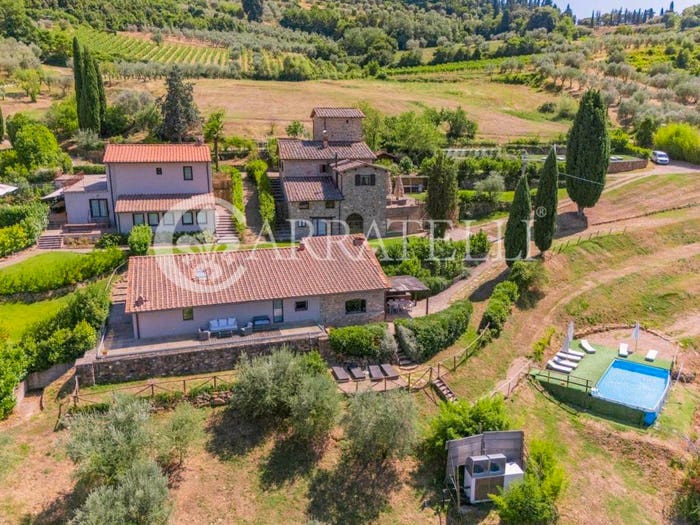 Casa con 6 locali in vendita in Via Case Sparse Panzano, Greve in Chianti